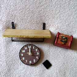 フックバー デザイン ウッドウォールシェルフ◆アンティーク風小物入れ＆2wayで使える時計のセット 5枚目の画像