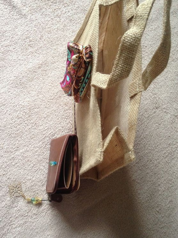 スワロフスキー■ベージュ麻トートバッグとコインケース付きフェイクレザースリム財布セット 3枚目の画像