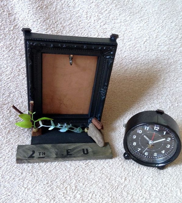クールテイスト■取り外せる時計■バックフェイクレザー 小物置きつき 壁掛け＆置き時計 4枚目の画像