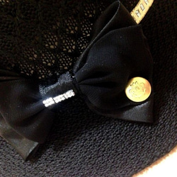 サテンリボンとゴールドラメライン＆ボタン◆バッグインもできる ブラック  ポーラー ハット 帽子 6枚目の画像