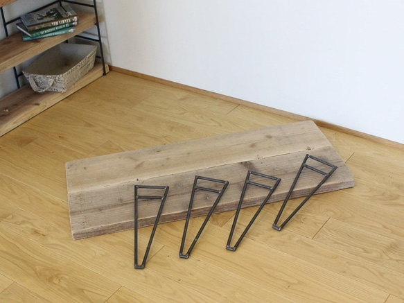 【脱着式アイアン脚】鉄と古材天然杉で作ったローテーブル 4枚目の画像