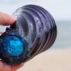 【※現在、受注発注のみ受付中※】青の洞窟・モール大・底穴《琉球ガラス・グラス・具志堅ブラック》 5枚目の画像