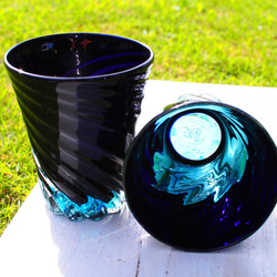 【※現在、受注発注のみ受付中※】青の洞窟・モール大・底穴《琉球ガラス・グラス・具志堅ブラック》 7枚目の画像