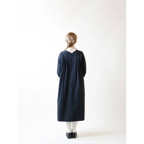 【未使用】madameHcloset ピンストライプ ワンピースサイズ38 ピンストライプワンピース(DARK GRAY): 『欧州航路』