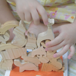 送料無料　木のおもちゃ　動物組み木　亀の親子 4枚目の画像
