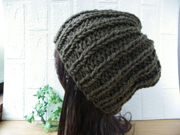 イギリスゴム編みのゆったりニット帽♪ 手編み 毛糸 ニット帽