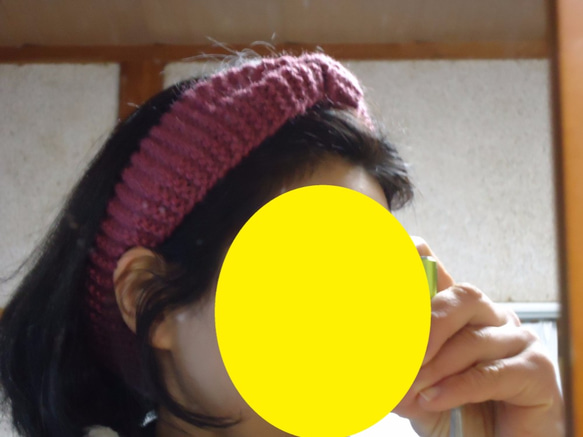 手編みのほっこり可愛いヘアバンド♡　ウール１００％ 3枚目の画像