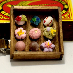 和菓子のブローチ 2枚目の画像