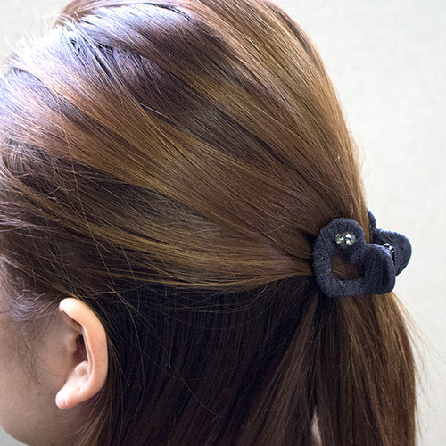 布巻きハートのストーン付きミニバンスクリップ 5色 h-418 ヘア
