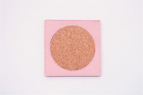 ✻ 牛革 × コルク ✻ 水分シミの事を考えたオリジナルデザイン ・ コースター ✻　桜ピンク色　　✻⑥✻ 3枚目の画像