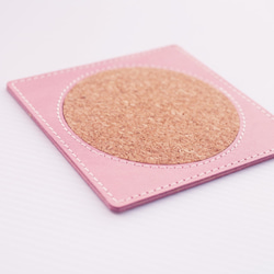 ✻ 牛革 × コルク ✻ 水分シミの事を考えたオリジナルデザイン ・ コースター ✻　桜ピンク色　　✻⑥✻ 4枚目の画像