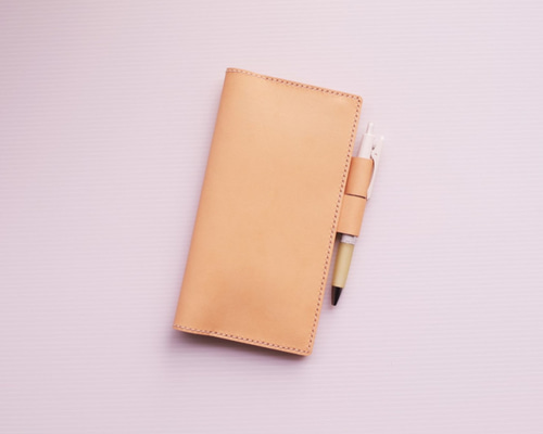 ほぼ日刊イトイ新聞 - ほぼ日手帳2011 - ヌメ 2011プレミアム