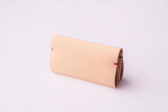 ✻　～可愛く立つ～　名刺入れ　カードケース　✻　革らしさのある革　✻　ヌメ革　ナチュラル　✻ 2枚目の画像