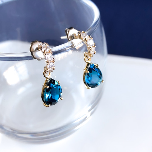 ロンドンブルートパーズのハーフフープピアス【silver925芯スタッド