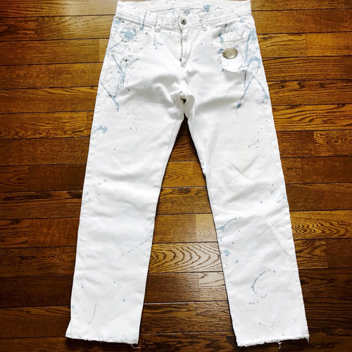 値下【希少・人気モデル】OFF-WHITE デニムシャツ ダメージ加工 ペイント ペイント加工ホワイトデニム カットオフダメージ ロングパンツ