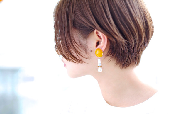 Big silhouette pierce/earring YELLOW 2枚目の画像