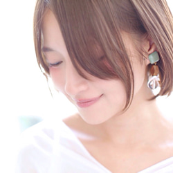 Big silhouette pierce/earring KHAKI 1枚目の画像