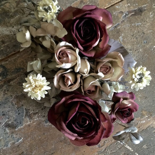 布花作品♡すみれのブーケ 再販】布花 かれんな野すみれのブーケコサージュ | iichi 日々の