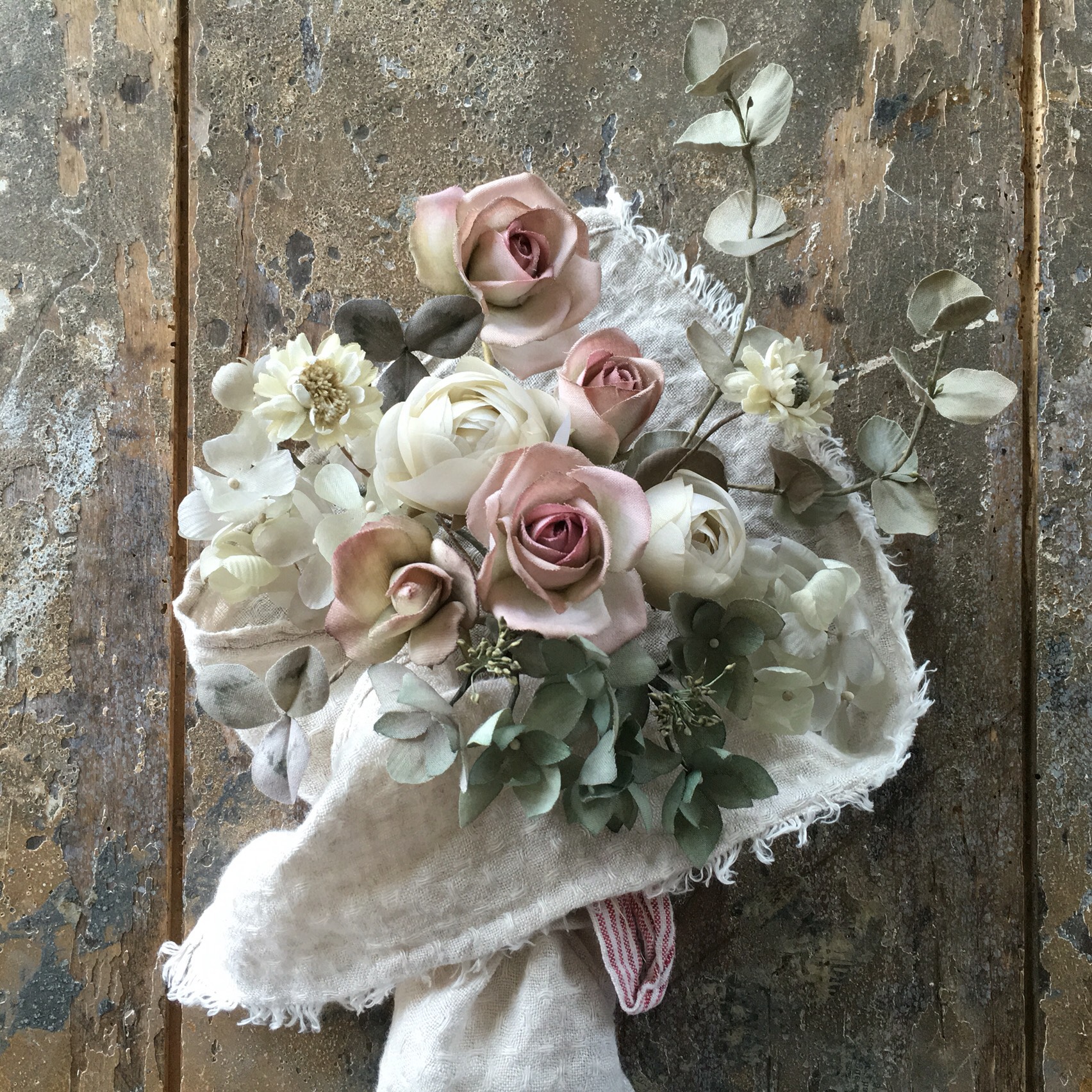 布花 ピンク薔薇と紫陽花のシャビーな花束 手仕事 アートフラワー  