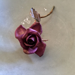 suMireの枯れ薔薇…布花コサージュ。 2枚目の画像