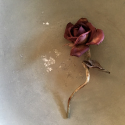 suMireの枯れ薔薇…布花コサージュ。 4枚目の画像