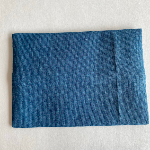 <難あり>リボン刺繍のポケットティッシュケース 青×グラデーション 5枚目の画像