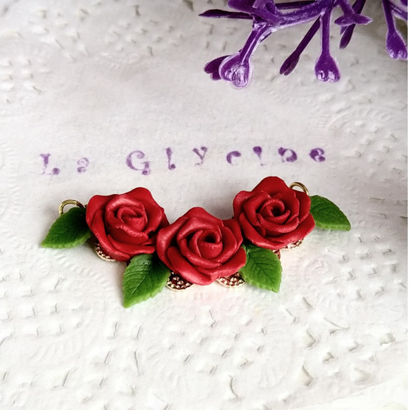 薔薇の花びら チャーム 赤-