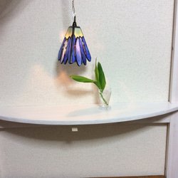 ステンドグラス製ペンダントランプ 三角形花びらタイプ(ブルー) 5枚目の画像