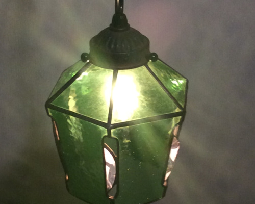 吊り下げ照明・ビンテージ調ステンドグラスランプ・ペンダントライト