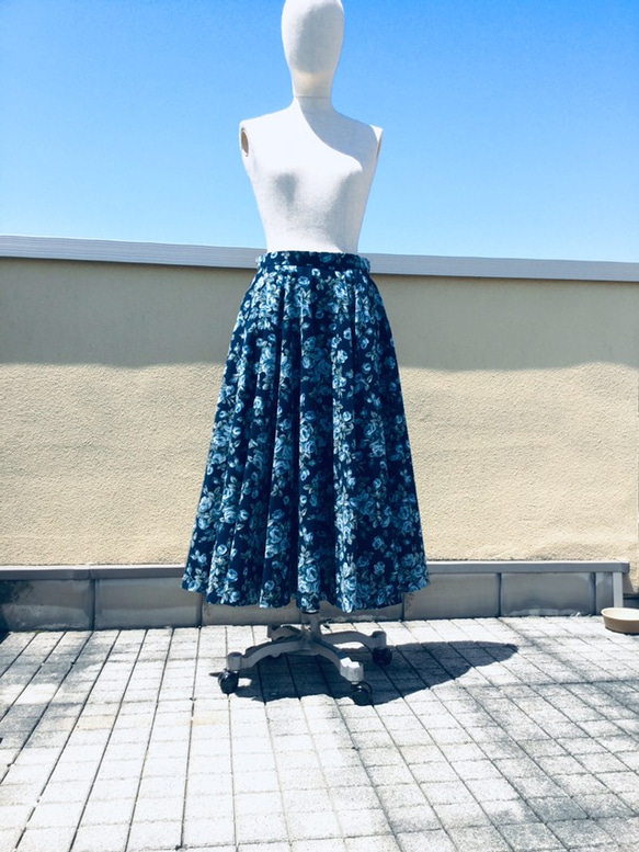 紬と大島より☆裾イレギュラー、スクエアサーキュラーの花びらスカート