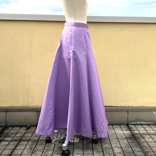 藤色ツイルのゴアードスカート ロングスカート（マキシ丈） 鵙 在庫