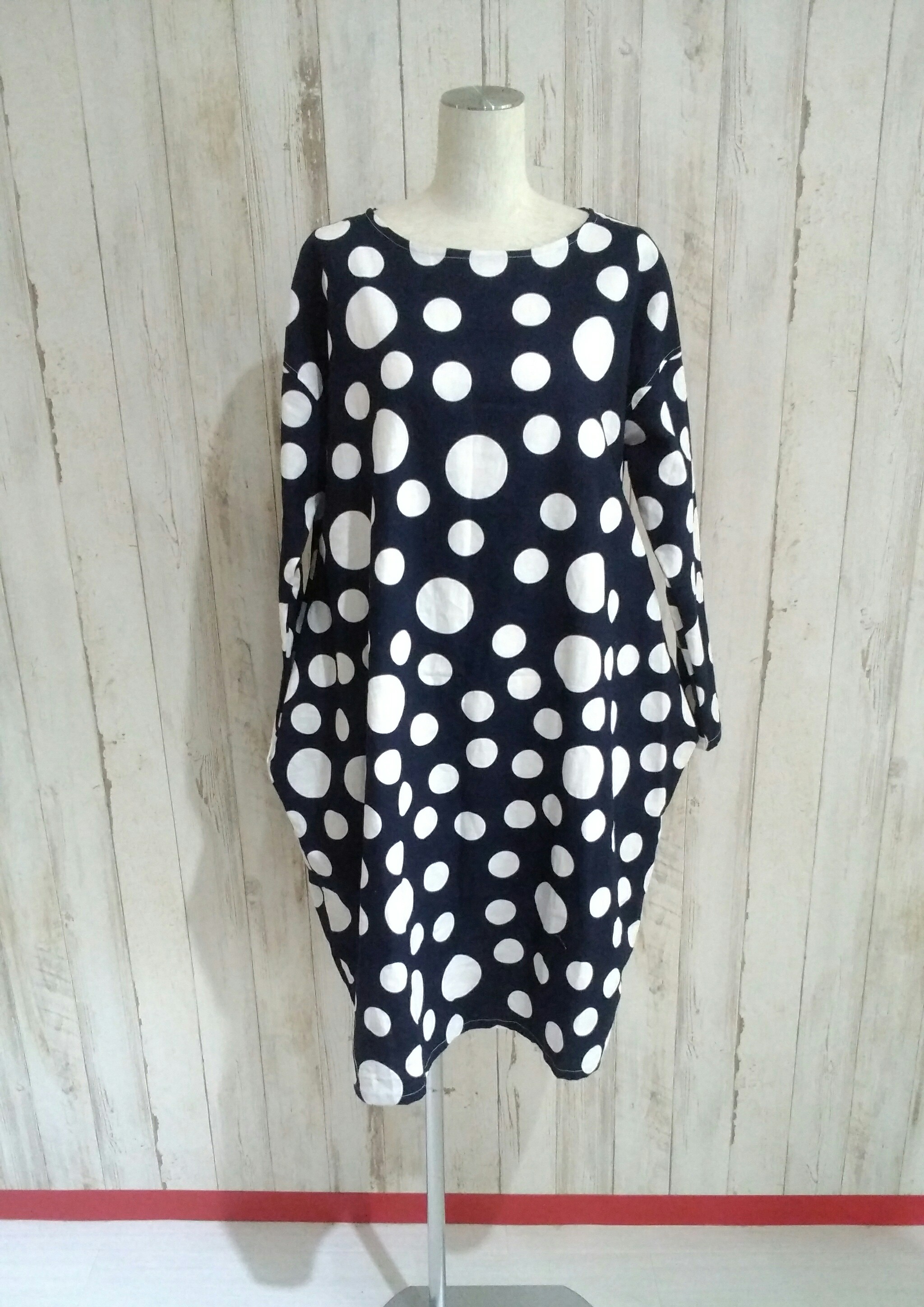 ドットワンピース（ネイビー）