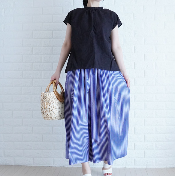 【爽快ブルーの播州織パンツ】　太青ストライプ　コットン　ゆったりギャザーパンツ　夏の暮らしに寄り添う服　ガウチョパンツ 6枚目の画像