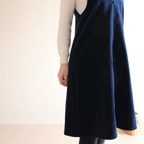 冬支度 コーデュロイ 膝丈ジャンパースカート Vネック サロペット  