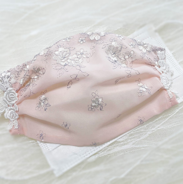 ♥♥不織布マスクだって、オシャレに着用したいという方に！！♥優しいピンクシフォンレースの不織布マスクカバーです。♥♥ 1枚目の画像