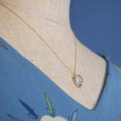 tiara K18 necklace (ﾑｰﾝｽﾄｰﾝ)【FN193】 1枚目の画像