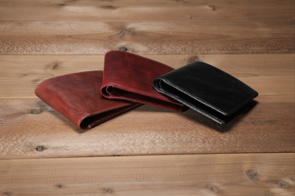 “ BASIC”藝術錢包&lt;BLACK&gt;卡片類型兩折錢包☆免費送貨和禮品包裝免費☆ 第7張的照片