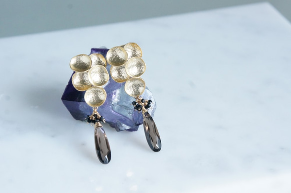 Gemstone Smoky Quartz,Matt Gold Grape Earrings 5枚目の画像