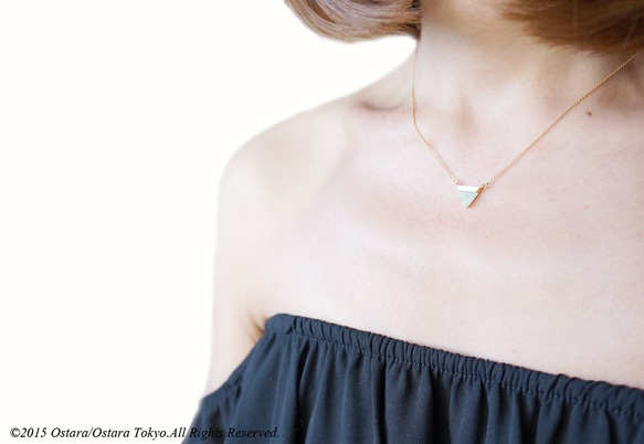 【14KGF】Necklace,Mat Gold Triangle,"Mint Green Jade" 3枚目の画像