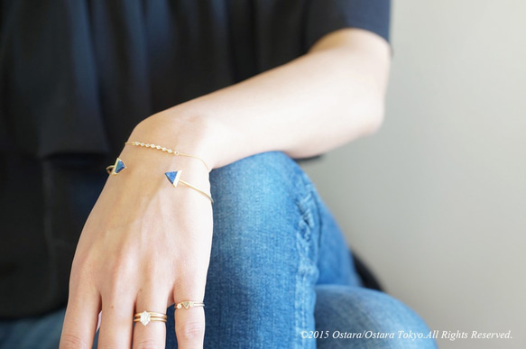 Adjustable Wire Bangle, Triangle Gemstone " Lapis Lazuli " 4枚目の画像
