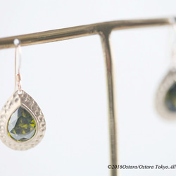 【14KGF】 Earrings,Embossed Teardorop Glass 3枚目の画像