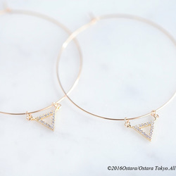 【14KGF】Hoop Earrings,CZ Triangle 1枚目の画像