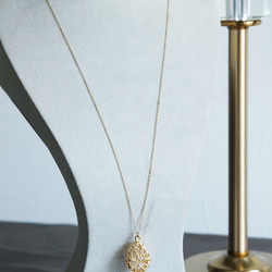 【14KGF】Matt Gold Floral Teardrop Filigree Necklace 4枚目の画像