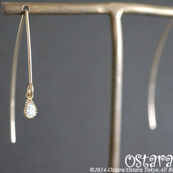 【14KGF】Simple Earrings,Cubic Zirconia Tiny Teardrop 1枚目の画像