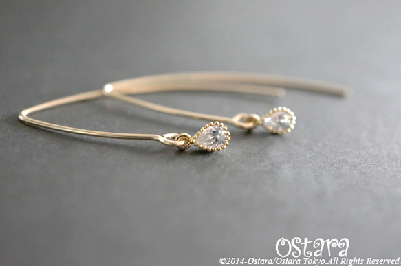 【14KGF】Simple Earrings,Cubic Zirconia Tiny Teardrop 2枚目の画像