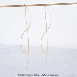 Needle Chain Glossy Gold Earrings 6枚目の画像