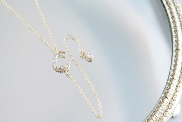 【14KGF】Simple Crescent Moon CZ Y-Necklace 3枚目の画像