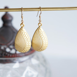 【Istanbul】 14KGF Matt Gold Earrings,-Yin Yang- 2枚目の画像