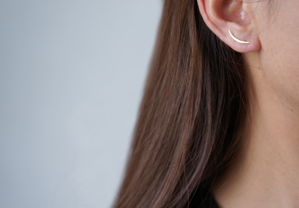 【14KGF】Matt Gold Crescent Moon 2way Stud Earrings 7枚目の画像