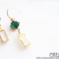 【14KGF】VIntage Glass Earrings,Deep Emerald,Rectangle Glass 2枚目の画像